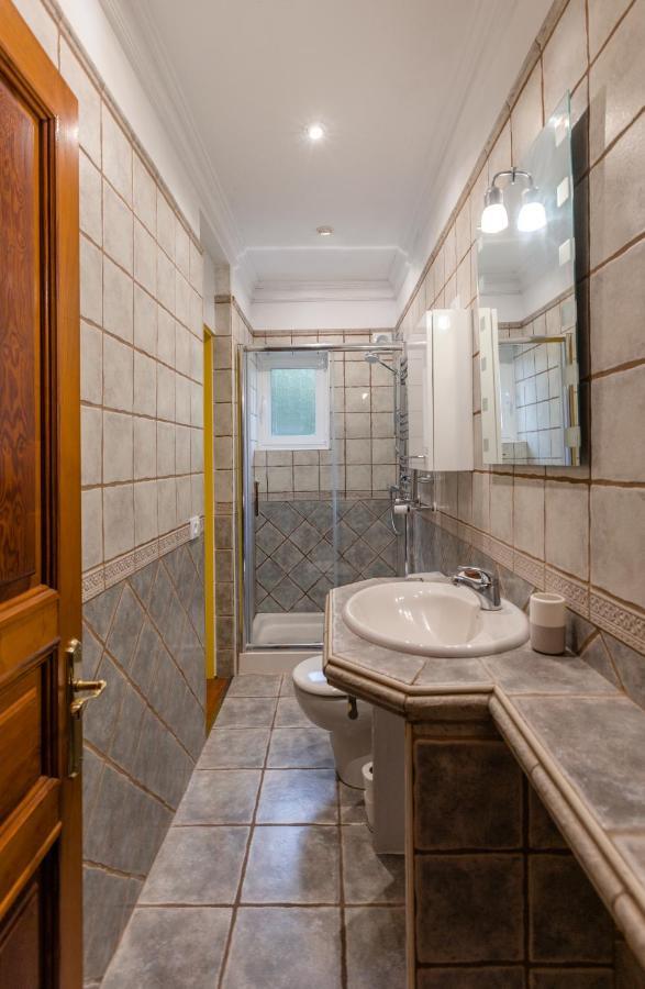 Maison Mialon: Country House Amidst Of Nature La Esperanza  Zewnętrze zdjęcie
